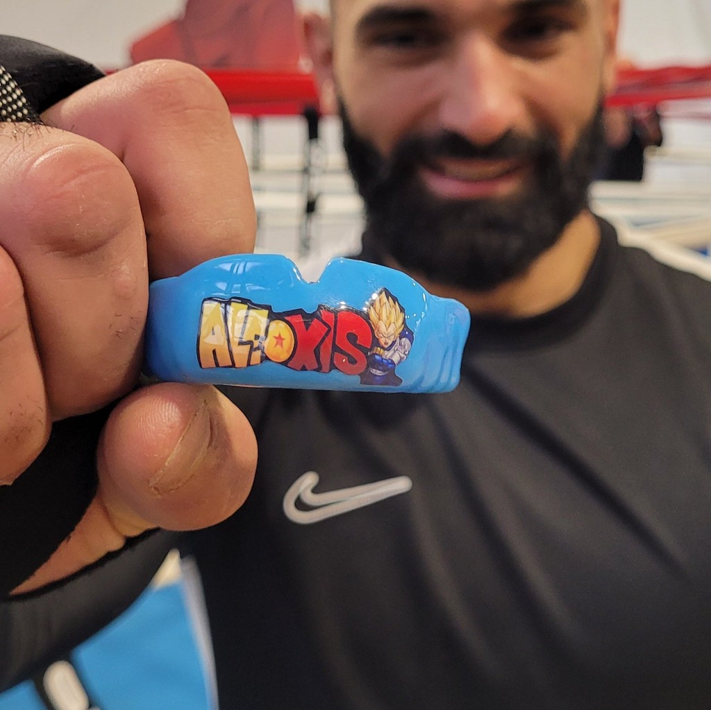 Alexis présente son protège-dents ProtekSports personnalisé